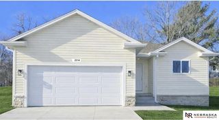 2514 N 70th Street, Omaha, NE 68104
