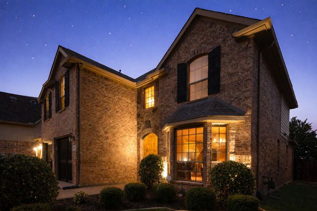 931 Senna Drive, Lantana, TX 76226