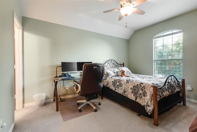 931 Senna Drive, Lantana, TX 76226