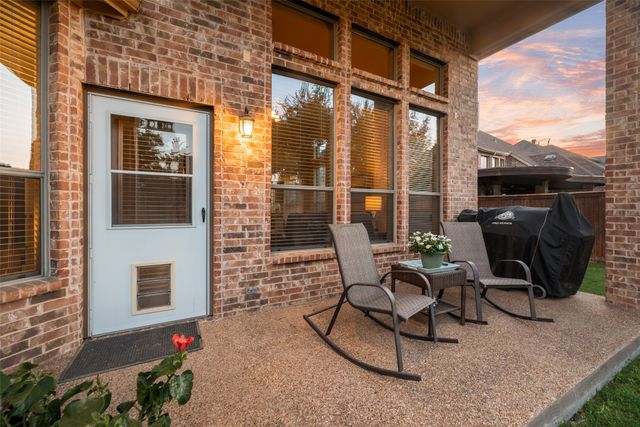 931 Senna Drive, Lantana, TX 76226