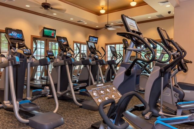 931 Senna Drive, Lantana, TX 76226