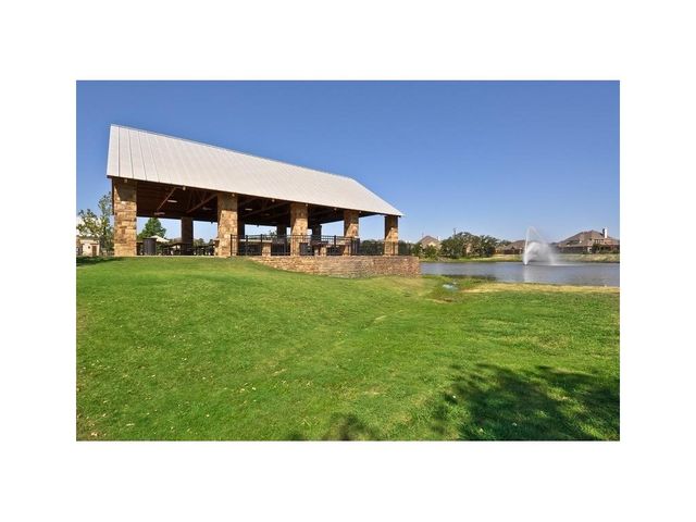 931 Senna Drive, Lantana, TX 76226