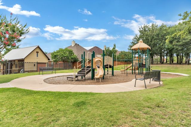 931 Senna Drive, Lantana, TX 76226