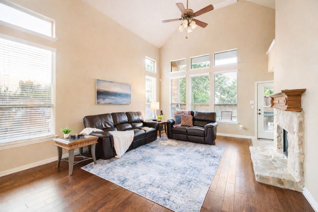 931 Senna Drive, Lantana, TX 76226