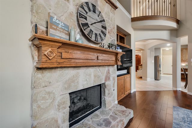 931 Senna Drive, Lantana, TX 76226