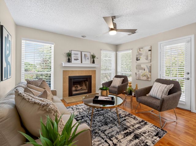 4067 Beltway Drive 140, Addison, TX 75001