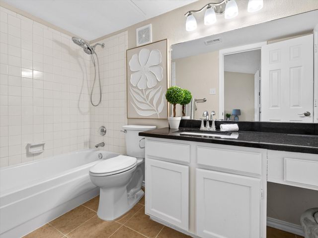 4067 Beltway Drive 140, Addison, TX 75001