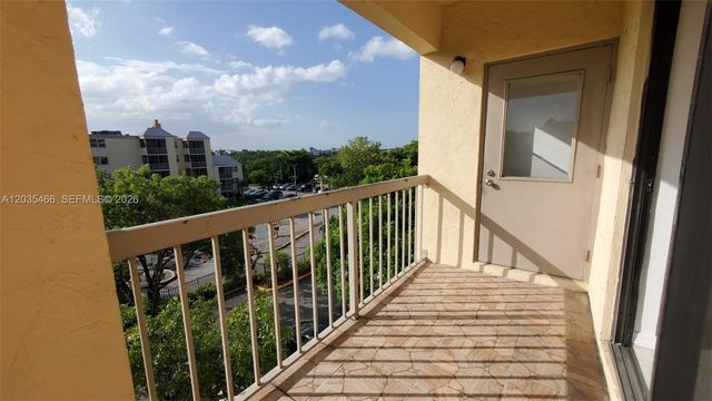8160 Geneva Court 412, Doral, FL 33166