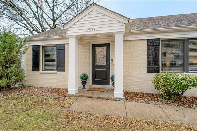 7548 Eaton Street, Prairie Village, KS 66208