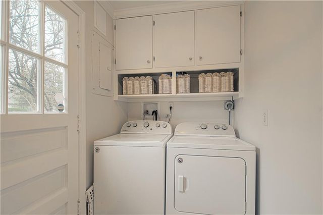 7548 Eaton Street, Prairie Village, KS 66208