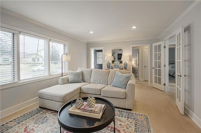 7548 Eaton Street, Prairie Village, KS 66208