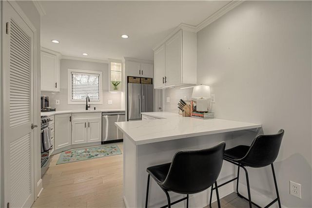 7548 Eaton Street, Prairie Village, KS 66208