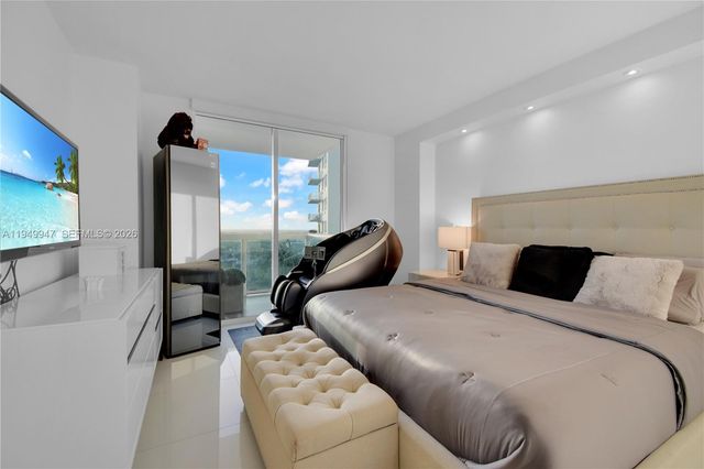 1800 N Bayshore Dr 3410, Miami, FL 33132