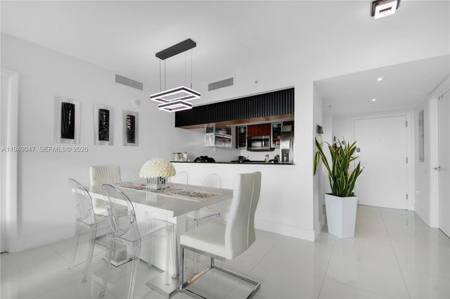 1800 N Bayshore Dr 3410, Miami, FL 33132