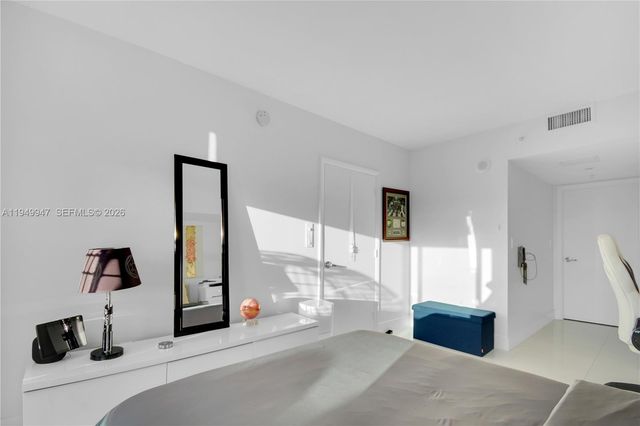 1800 N Bayshore Dr 3410, Miami, FL 33132