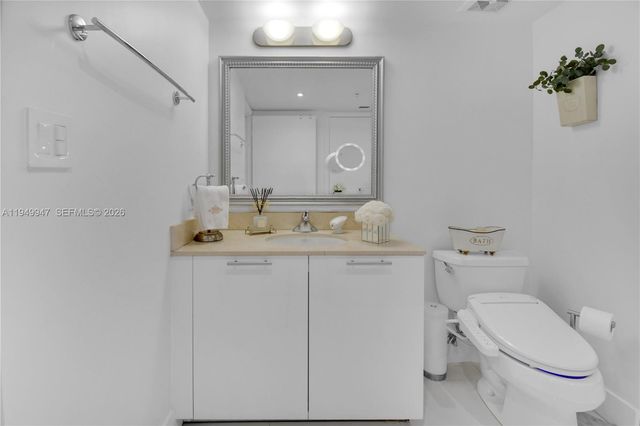 1800 N Bayshore Dr 3410, Miami, FL 33132