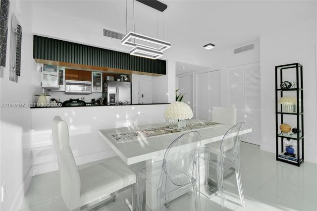 1800 N Bayshore Dr 3410, Miami, FL 33132