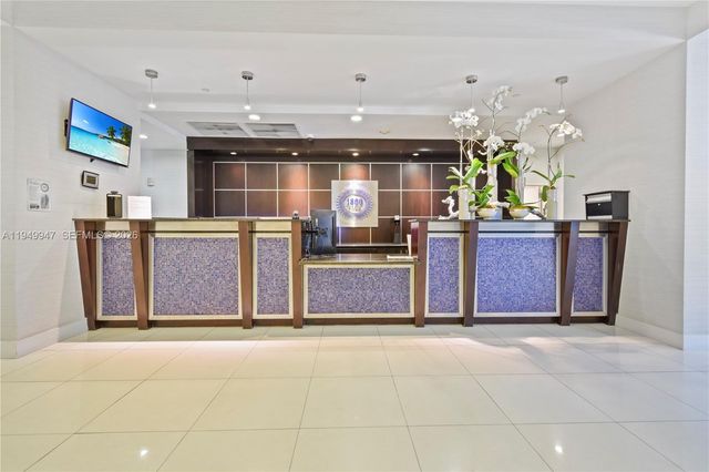 1800 N Bayshore Dr 3410, Miami, FL 33132