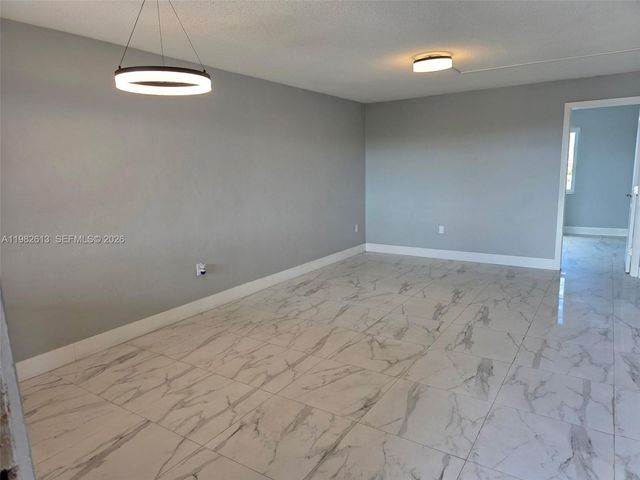 6575 W 4 Ave 507 B, Hialeah, FL 33012