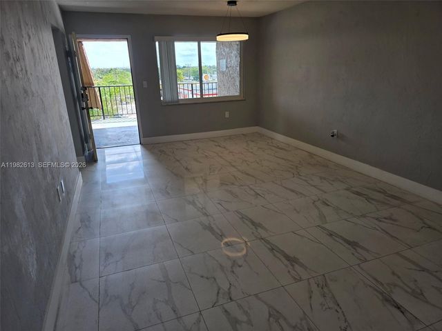 6575 W 4 Ave 507 B, Hialeah, FL 33012