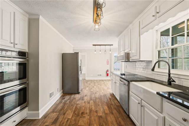 835 Lockriver Way, Lawrenceville, GA 30044