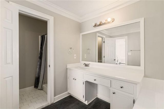 835 Lockriver Way, Lawrenceville, GA 30044