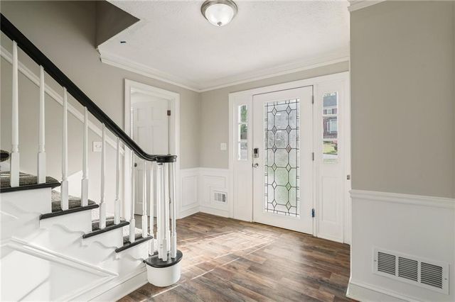 835 Lockriver Way, Lawrenceville, GA 30044