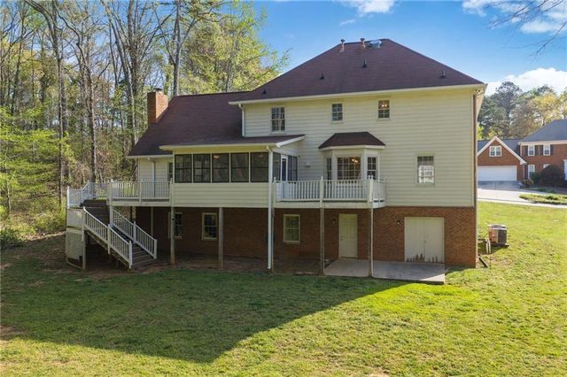 835 Lockriver Way, Lawrenceville, GA 30044