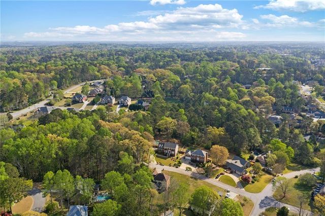 835 Lockriver Way, Lawrenceville, GA 30044