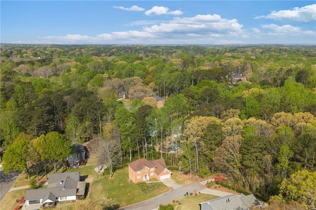 835 Lockriver Way, Lawrenceville, GA 30044