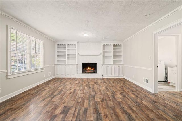 835 Lockriver Way, Lawrenceville, GA 30044