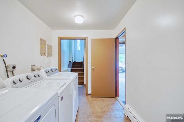 44 Newcomb Road, Tenafly, NJ 07670
