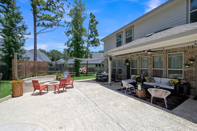 508 Loft Court, Montgomery, TX 77316