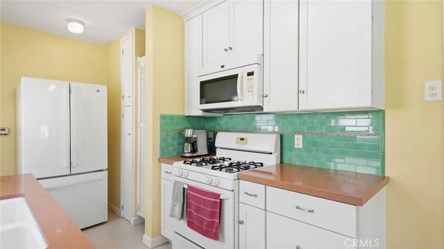 1320 N Kenwood, Burbank, CA 91505