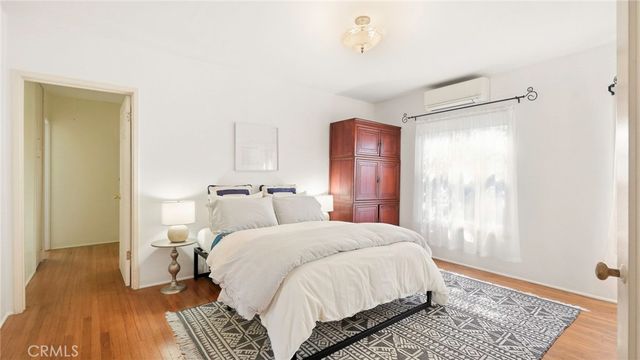 1320 N Kenwood, Burbank, CA 91505