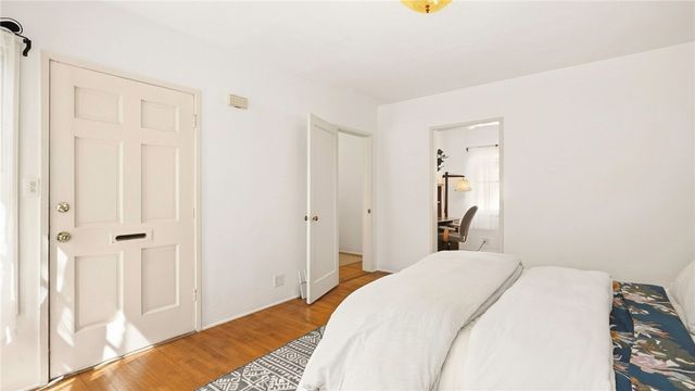 1320 N Kenwood, Burbank, CA 91505