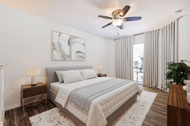 18617 Egret Bay Boulevard 1112, Webster, TX 77058