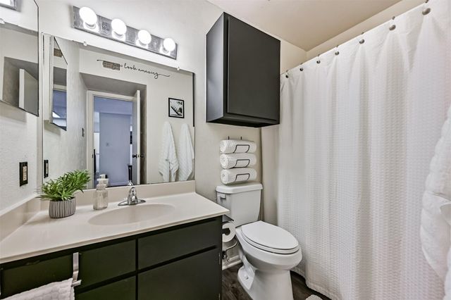 18617 Egret Bay Boulevard 1112, Webster, TX 77058
