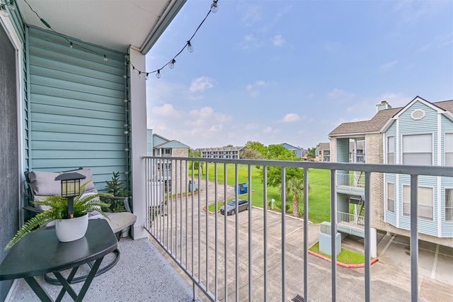 18617 Egret Bay Boulevard 1112, Webster, TX 77058