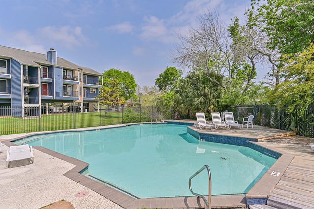 18617 Egret Bay Boulevard 1112, Webster, TX 77058