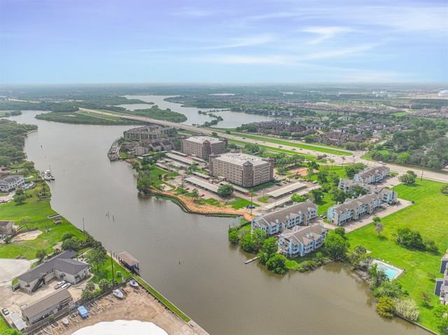 18617 Egret Bay Boulevard 1112, Webster, TX 77058