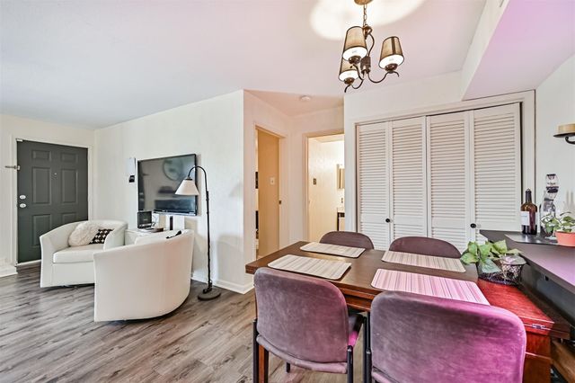 18617 Egret Bay Boulevard 1112, Webster, TX 77058