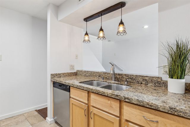 4777 Cedar Springs Road 6N, Dallas, TX 75219