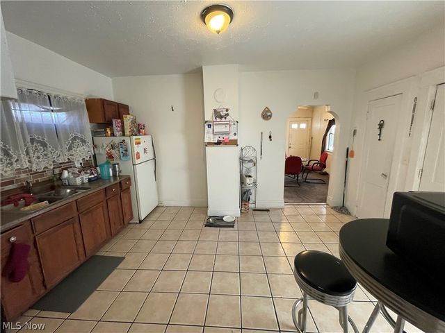 3140 W 33rd Street, Cleveland, OH 44109