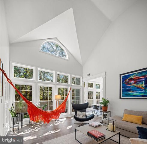 9 CROMWELL CT, Princeton, NJ 08540