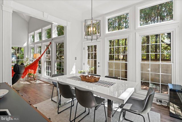 9 CROMWELL CT, Princeton, NJ 08540