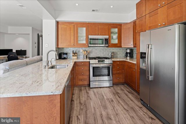 9 CROMWELL CT, Princeton, NJ 08540