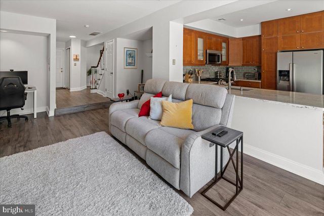 9 CROMWELL CT, Princeton, NJ 08540