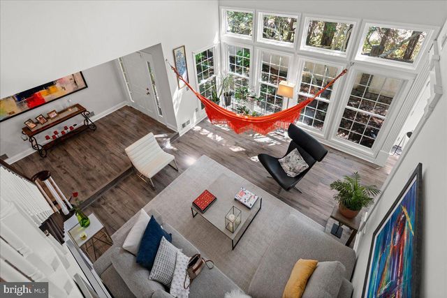 9 CROMWELL CT, Princeton, NJ 08540