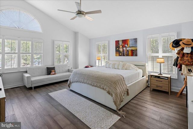 9 CROMWELL CT, Princeton, NJ 08540